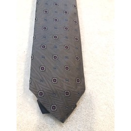 BROOKS BROTHER Silk Gray Herringbone With Geometric Design Tie BRAND NEW