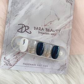 Next day delivery⭐Handmade nail tips January art of the month / 다음날발송⭐수제네일팁 1월 이달의아트