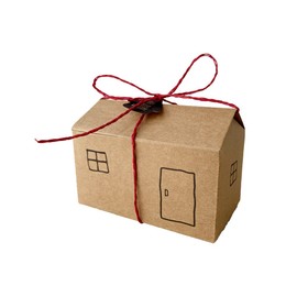 Floratek 50 PCS Little House Shaped Party Favor Candy Box Kraft Paper Treat Boxes for Gift Givingwith Tags and Paper Twine Rope for Packaging Candy, Cookie, Chocolate,Biscuits Gift Box Bags (Brown)