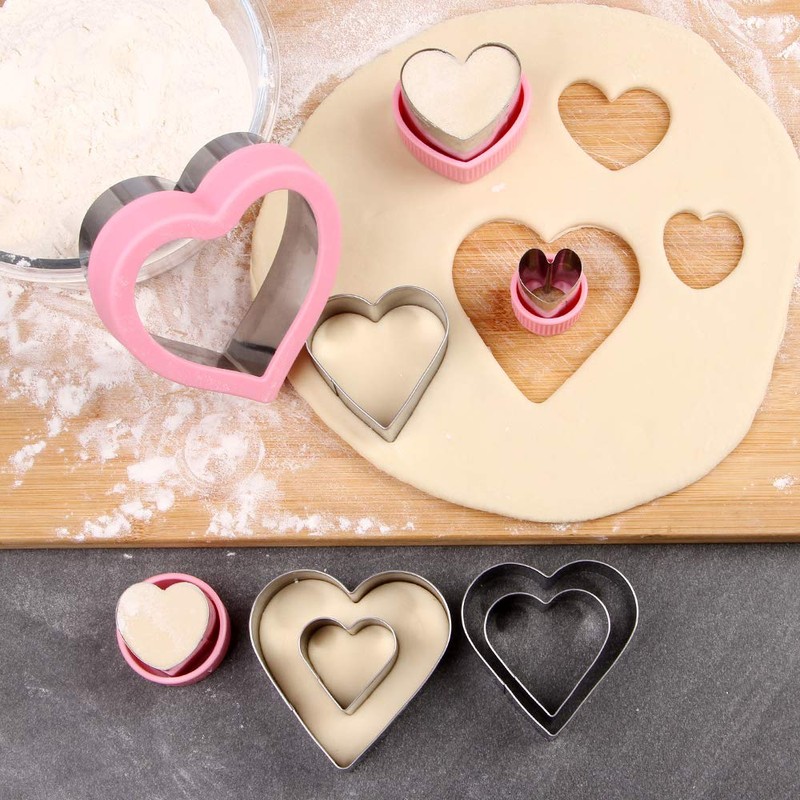 BakingWorld Heart Cookie Cutter Set,9 Piece Heart Shapes Stainless Steel