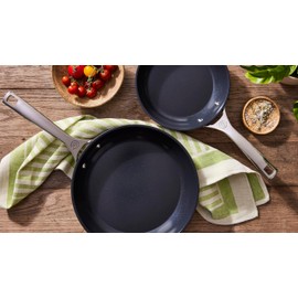 Le Creuset Essential Non-stick Ceramic 2 Pc. Frying Pan Set