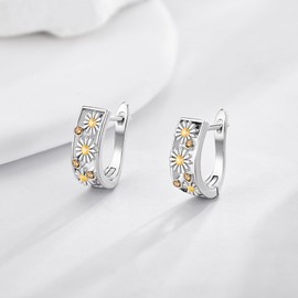 Daisy Earrings 925 Sterling Silver Flower Earrings Daisy Jewellery for Women Mother, Sterling Silver, No Gemstone