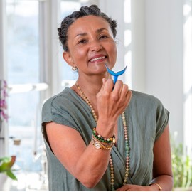 IQoro Treats Hiatal Hernia, Reflux, and Lump in The Throat | No Medication | 97% Get Better | Easy Daily Routine | 90 Seconds a Day | Swedish Innovation