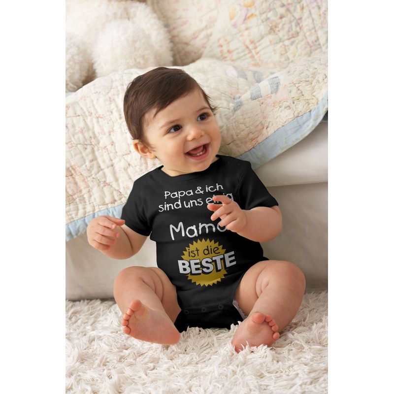 Baby Short-Sleeved Bodysuit, “Papa & ich sind uns einig Mama