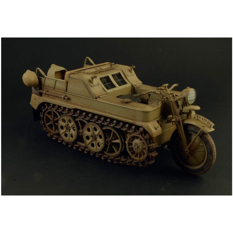 Italeri 7404 Kettenkrad WWII Military Vehicle 1/9 Scale Model Kit