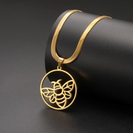 LIKGREAT Honey Bee Necklace for Women Stainless Steel Spring Bee Pendant Necklace Simple Round Jewellery Adjustable Chain, Stainless Steel, No Gemstone
