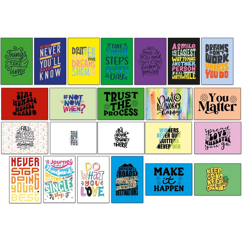 100 Postcards with Motivational Sayings on the Front