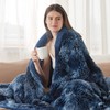 Bedsure Soft Tie Dye Navy Throw Blanket for Couch, Fluffy