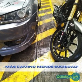 Shampoo Espumante Con Cera Para Autos Y Motos, 1lt
