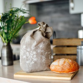 Helen Round Plastic Free, Reusable Natural Linen Bread Bag With Hand Printed Floral Design. Perfect for sourdough, home baked bread and pastries. Made in Cornwall, UK Size 42x28x12cm