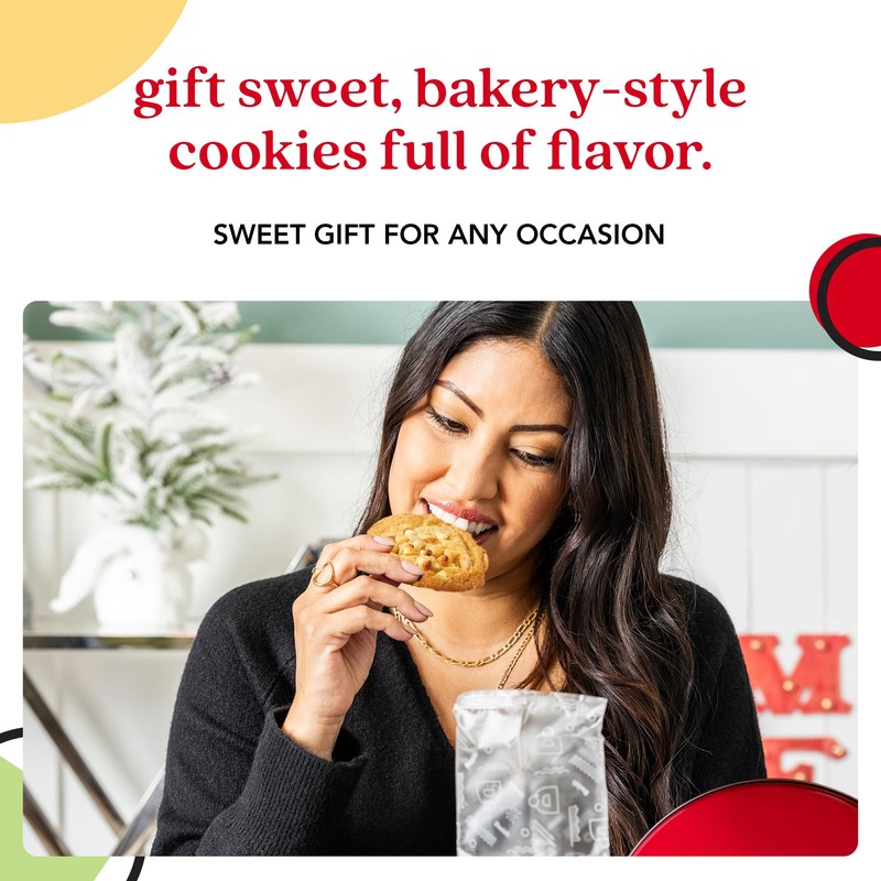 David's Cookies Fresh Baked Decadent Jumbo Vanilla Chip Macadamia Nut