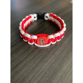 Unbranded St Louis Cardinals Paracord Bracelet. Approximately 9”