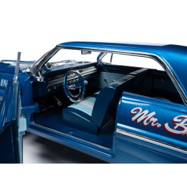 DCD 1962 Pontiac Catalina Diecast Toy Arnie Beswick's Ensign Blue Metallic with Blue White Interior Mr. B's Passionate Poncho