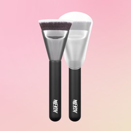 MERZY [Merge] Perfect Fit Base The Airy Fitting Foundation Brush 1EA / [머지] 완벽 밀착 베이스 더 에어리 피팅 파운데이션 브러시 1EA