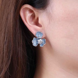 Aneneiceera Vintage Blue Flower Earrings Metal Blue Flower Petal Earrings Resin Blue Petal Stud Earrings Enamel Blue Earrings Jewellery for Women and Girls Gifts, Metal