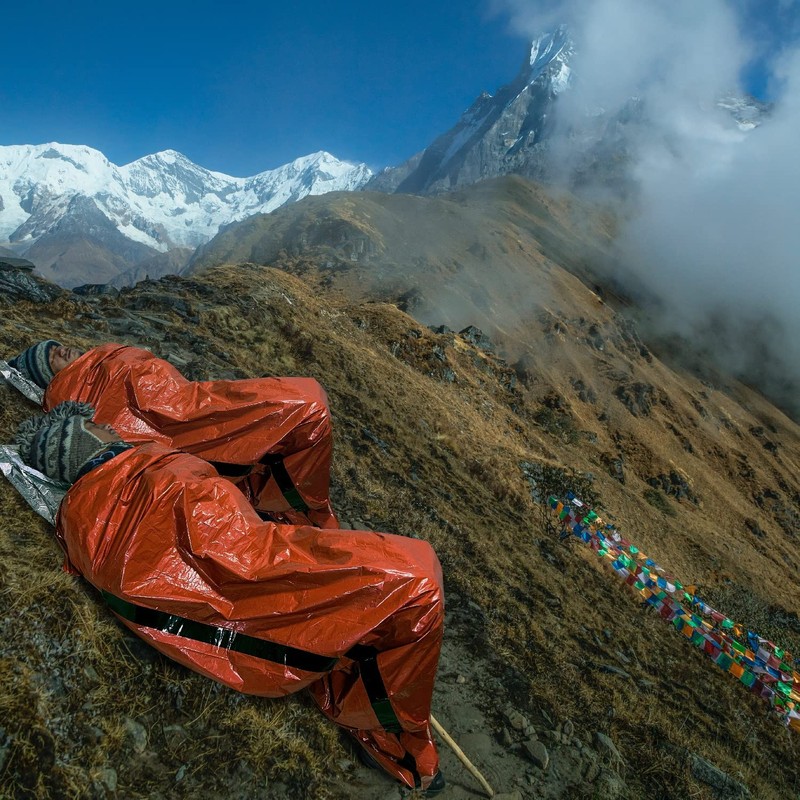 Portable Emergency Blanket & Bivvy Sack Thermal Sleeping Bag -