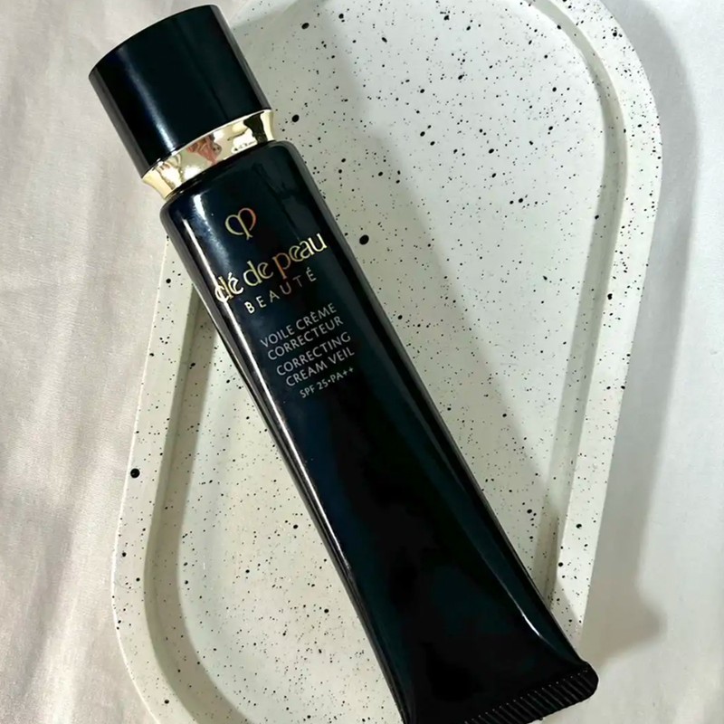 Clé de Peau Beaute Cle de Peau Beauté Correcting Cream