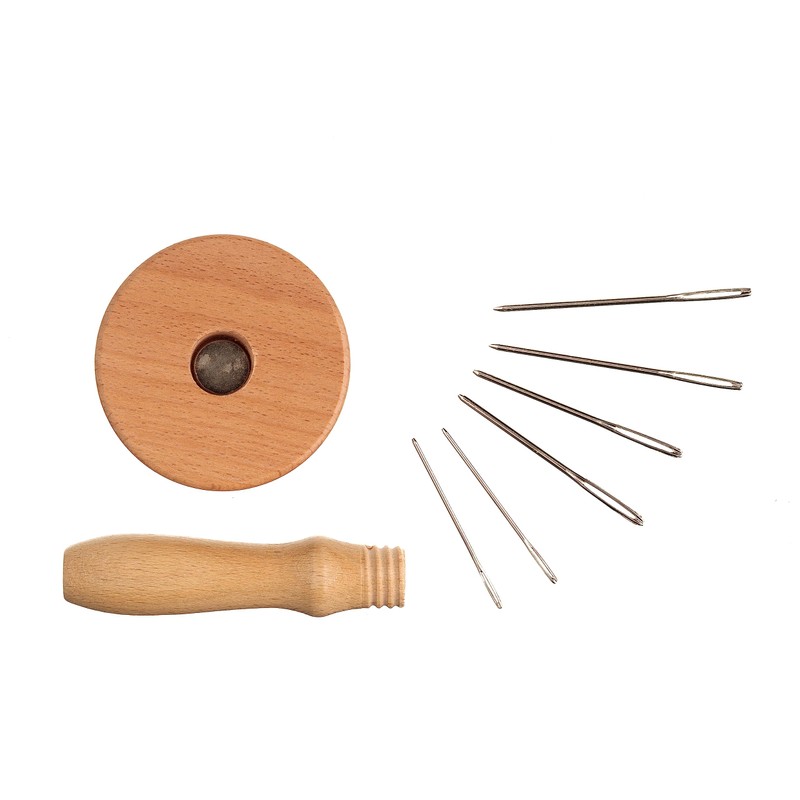 The Quilted Bear - Magnetic Mushroom Darner & Needles for