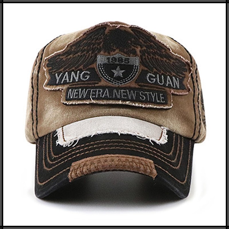 White Fang CA732 Eagle Pattern, English Letter Logo, Cap, Hat,