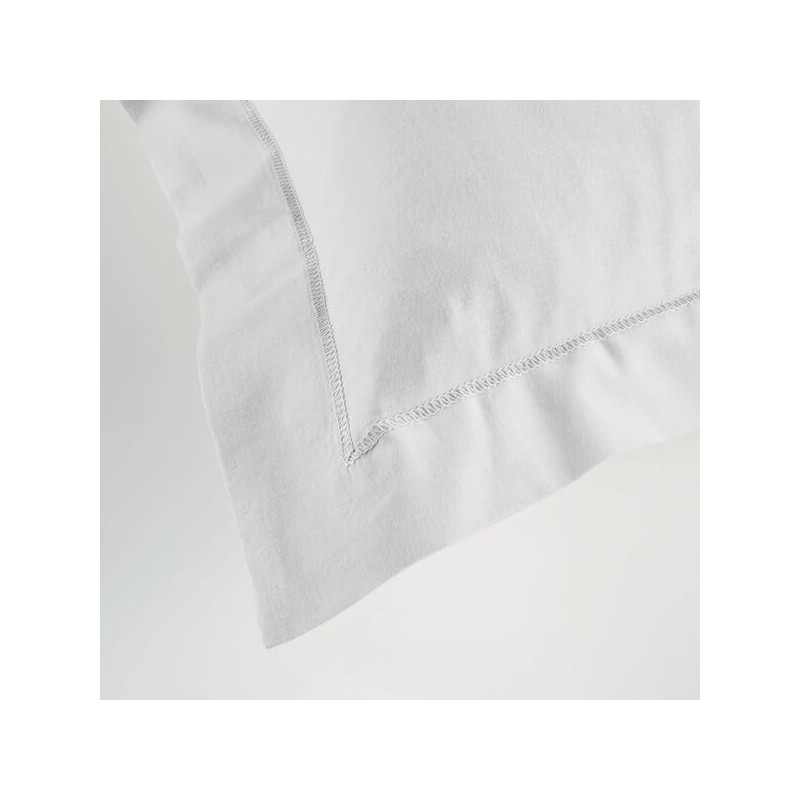 2 x 100% Cotton Pillowcases 63 x 63 cm White