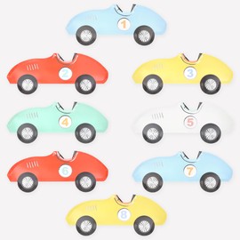 Meri Meri Disposable Birthday Party Plates, Pack of 8 Fun Shaped Disposable Plates for Party, Kid’s Birthday Paper Plates