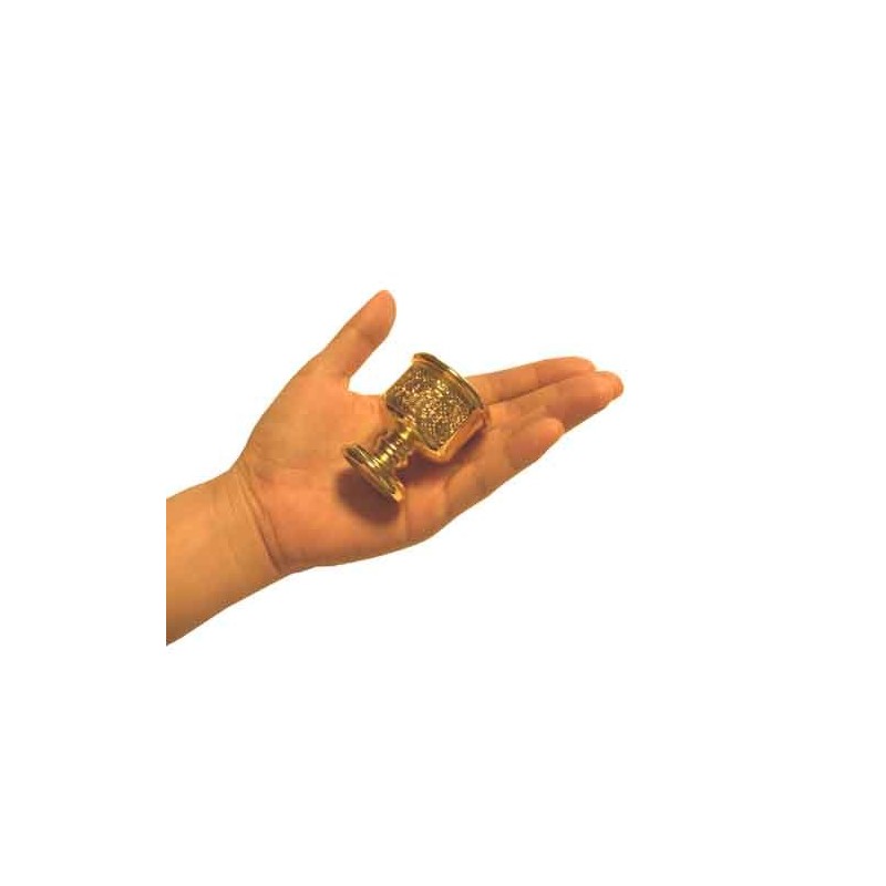 No. 2, – Feng Shui of Golden 水杯 (raise) Dragon