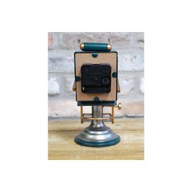 Vintage-Style Barber Chair Desk Clock, Green Metal Decorative Timepiece