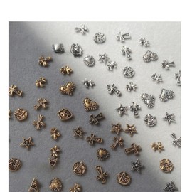 aninako [Random Pattern/Multi-Pattern Blind Box] Punk Nail Art Charms Nail Parts Metal Parts Metal Parts 3D Studs Deco Parts Retro Nail Design Supplies DIY Handmade Accessories (Gold/100 Random