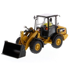 Platz DM85557 1/50 High Line Series Cat 906M Compact Wheel Loader Painted Die-Cast Model Finished Product