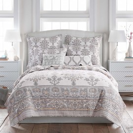 Levtex Home - Filigree Quilt Set - Twin/Twin XL Quilt (68x86in.) + One Standard Pillow Sham (26x20in.) - Bordered Damask Medallion - Blush Grey Off White Charcoal - Reversible - Cotton/Cotton