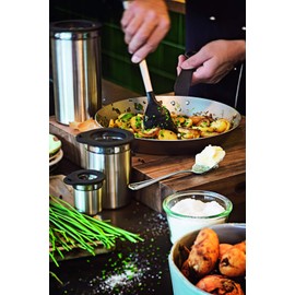 Rösle 16557 Tin with fresh food lid, diameter 12 cm, height 12.5 cm