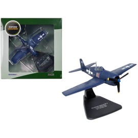 DCD Grumman Hellcat F6F-5 1945 United States Navy Fighter Aircraft Diecast Toy Oxford Aviation Series Featuring Lt. Cdr. Willard