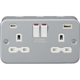 Knightsbridge Metal Clad 13A 2G SP Switched Socket with dual USB C+A 5V DC 4.0A [shared]