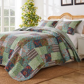 Greenland Home Jasmin Boho Style Oversized Quilt and Pillow Sham Set, Twin/Twin XL (2-Piece), Jade