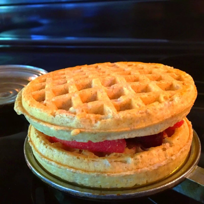 Toas-Tite Long Handled Pocket Sandwich Grill, X-Large, 21.75-Inch (79358) XL-Handled