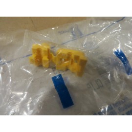 GM general motors AC DELCO OEM # 16640343 # 15246517 General Motors AC DELCO new DOOR LOCK LINKAGE CLIP