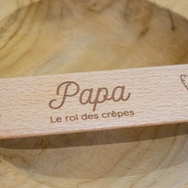 ERNESTINE - Wooden Dad Crepe Spatula - Gift Idea Dad and Mom - Pastry accessory for pancakes and cakes - kitchen spatulas pancakes - kitchen tool - crepe accessories - crepe utensils