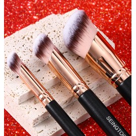 SEINGTOOM Angled Foundation Brush Contour Conceal Brush Set, 3Pcs Angled Synthetic Kabuki Makeup Brush for Face Blush Bronzer Travel Buffing Stippling Contour Powder Liquid Blending