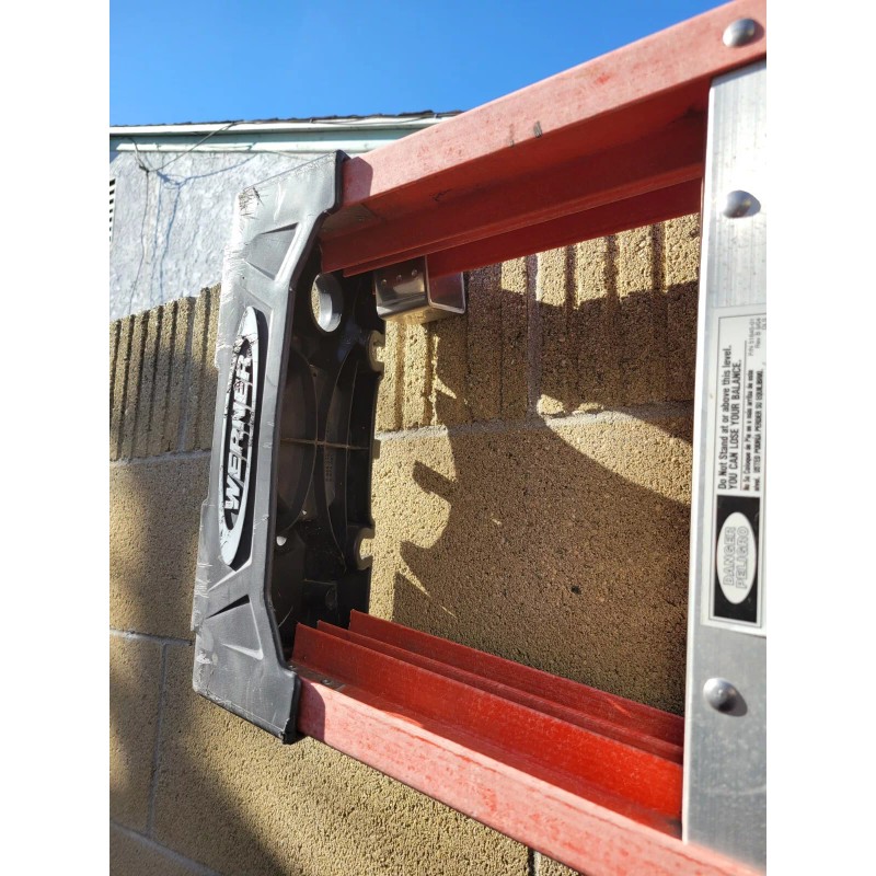 Unbranded Step Ladder Wall Hanger for 4" Cinder Block/Concrete Block