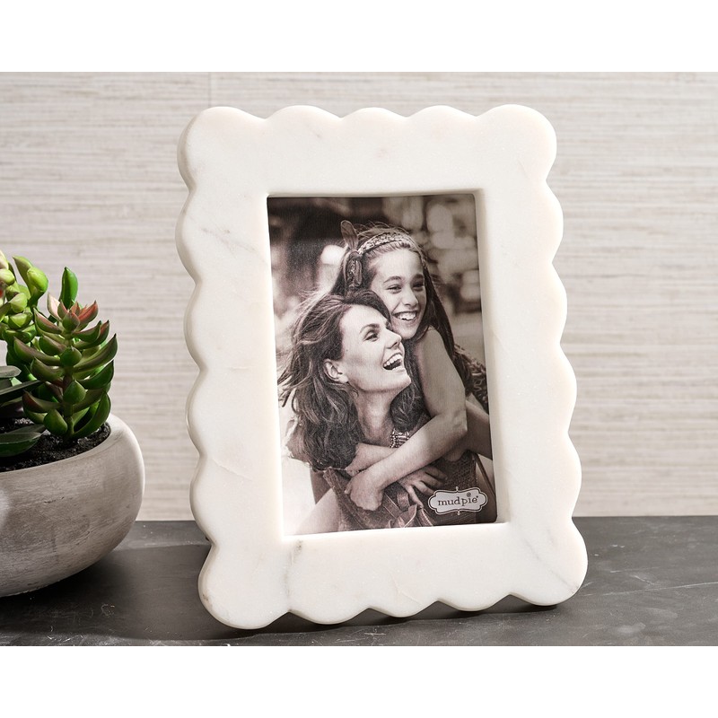 Mud Pie Scalloped Marble Frame, Large, 5x7