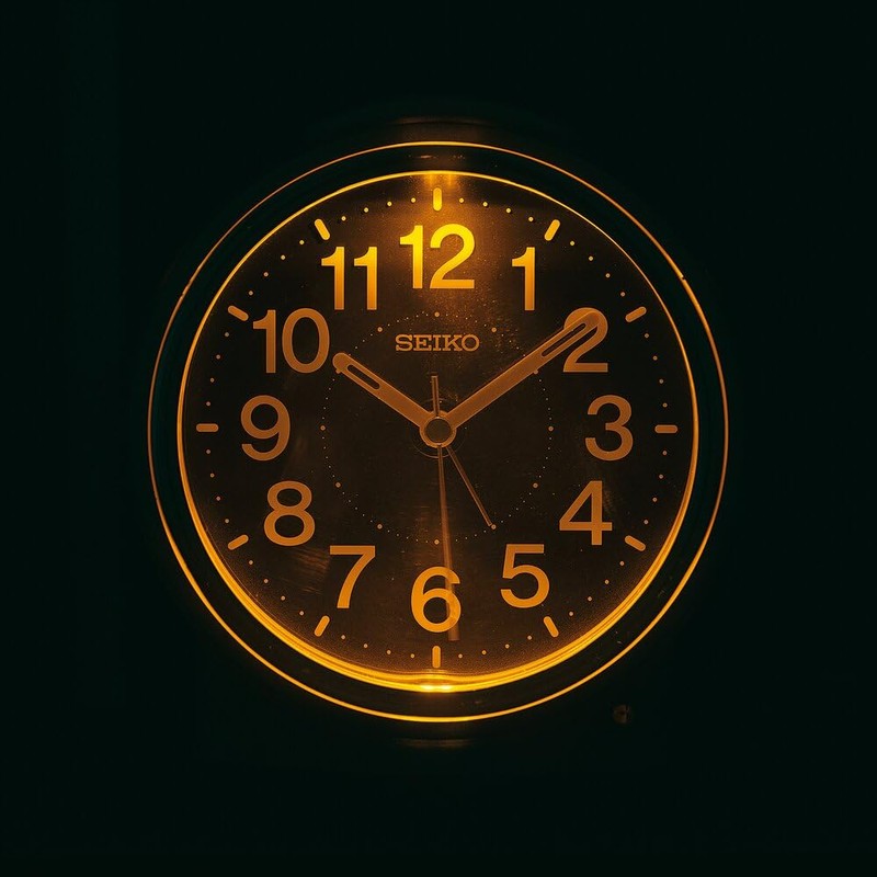 Seiko Clock KR518G Alarm Clock, Table Clock, Auto-Illumination, Analog, Light-Gathering