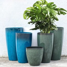 24,21,11 Inch Large Plastic Planters with Drainage Hole and Saucer - Set of 3 Tall Plant Pots Indoor Flower Pot Tall Round Planters Outdoor Large Tall Planter