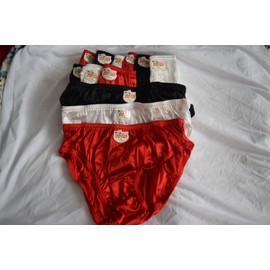 SO-EN 12 NYLON BIKINI PANTIES NWT MEDIUM