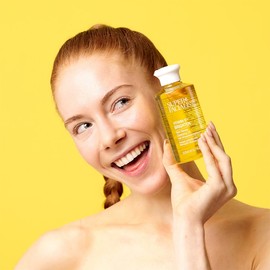 Super Facialist Vitamin C Skin Renew Cleansing Oil