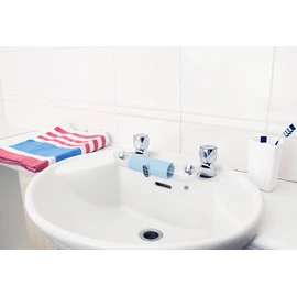 Adaptor for Sinks with Separate TAPS, for Mixing hot and Cold Water in Kitchen & Bathroom. This Connector Helps Save Water (Blue)