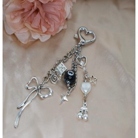 MORWLAT Silver Charm Carabiner Y2K Keychain, Shiny Chrome Bow Karibiner, Minimal Stainless Steel for Men&Women Bag Purse Gift