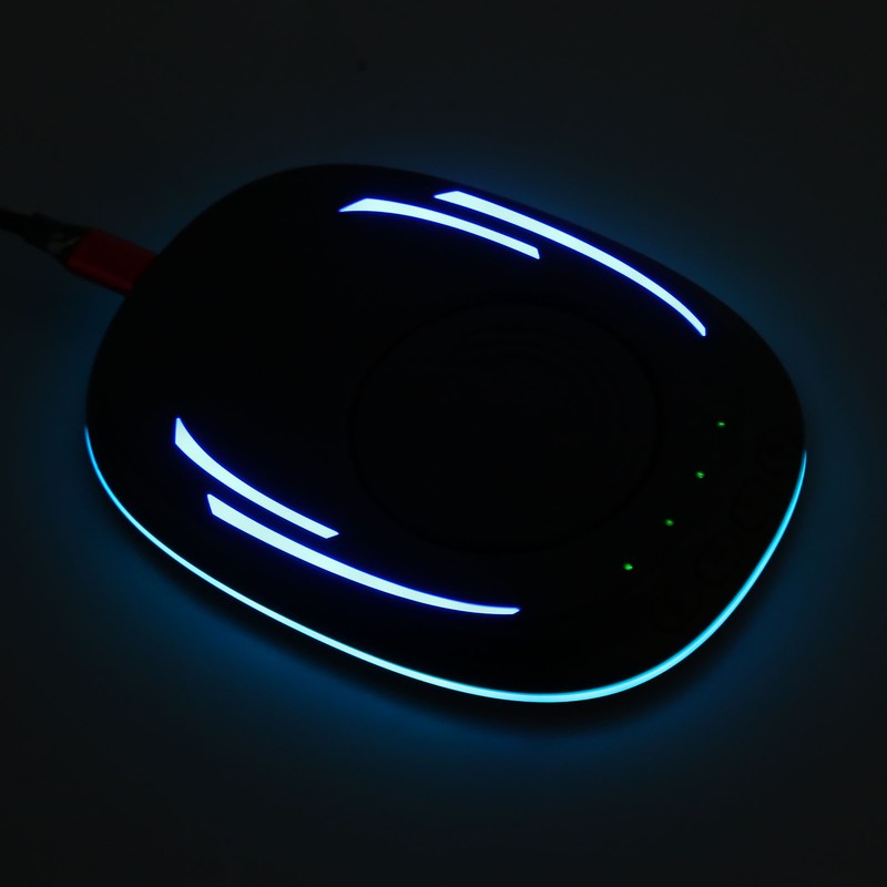 Undetectable Mouse Mover USB Portable LED Light Mouse Shaker Drive