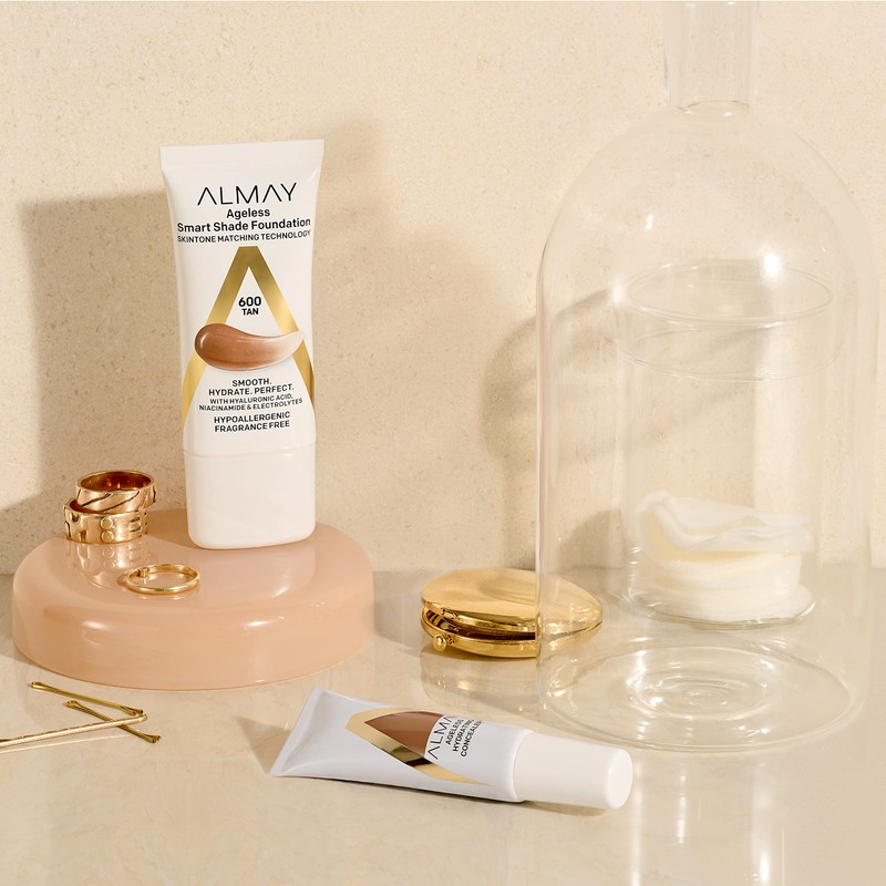 Almay Anti-Aging Concealer, Face Makeup with Hyaluronic Acid, Niacinamide, Vitamin
