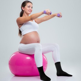 Risipu Non Slip Yoga Socks for Women Anti-skid Long Socks for Yoga, Barre, Ballet, Dance, Barefoot Workout Gym (UK, Alpha, One Size, Regular, Regular, 3 Pairs - Black)