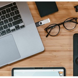 Vixelle 2 Pack 16GB High Speed USB 2.0 Flash Drives – 360° Swivel Metal Style USB Memory Sticks with Keychain Loop – 16GB Pen Drive USB Stick Bulk Pack for PC, Mac, TV, Car Audio – Black